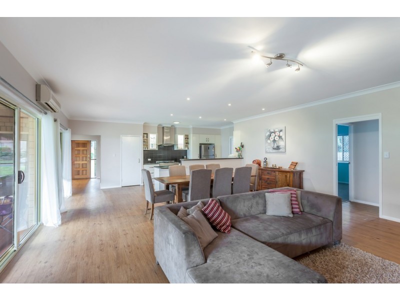 7 Olympus Court, Middle Ridge QLD 4350