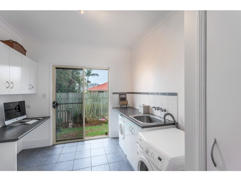 7 Olympus Court, Middle Ridge QLD 4350