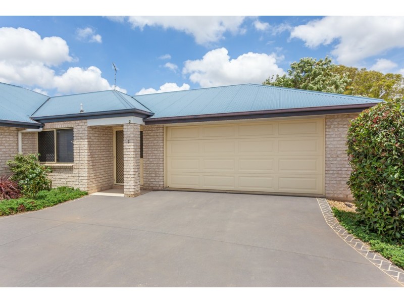 2/8 Barambah Street, Glenvale QLD 4350