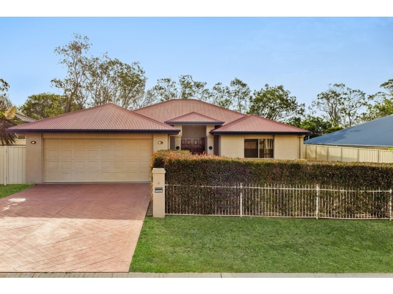 9 Chifley Court, Middle Ridge QLD 4350