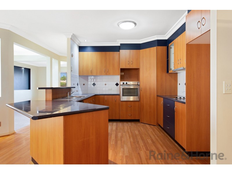 9 Chifley Court, Middle Ridge QLD 4350