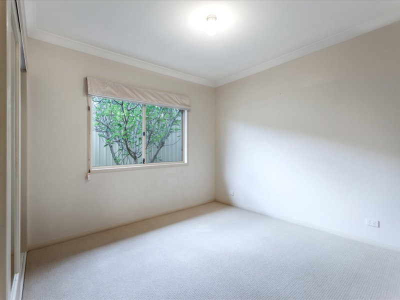 9 Chifley Court, Middle Ridge QLD 4350