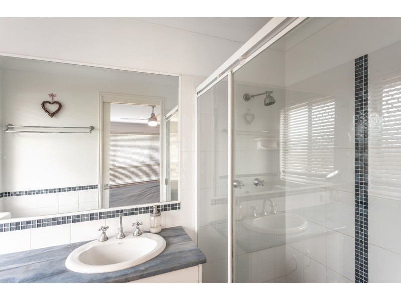 4 Camden Court, Oakey QLD 4401