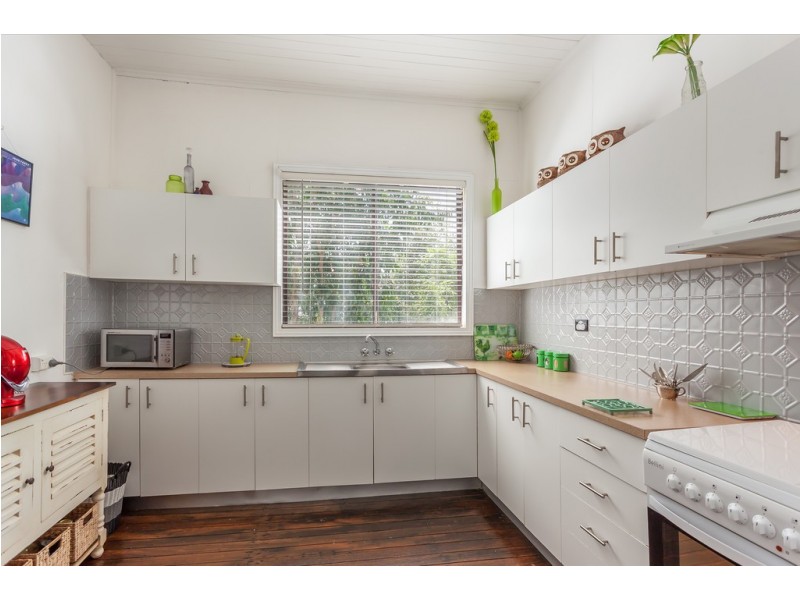 69 Cranley Street, South Toowoomba QLD 4350