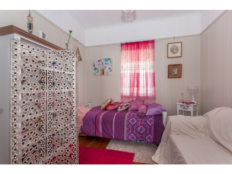 69 Cranley Street, South Toowoomba QLD 4350