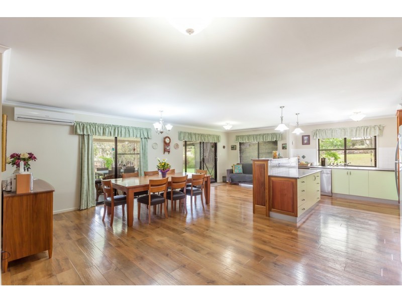 7 Karingal Court, Glenvale QLD 4350