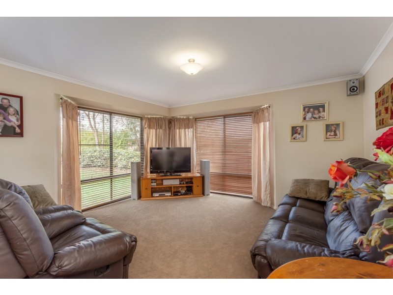 7 Karingal Court, Glenvale QLD 4350
