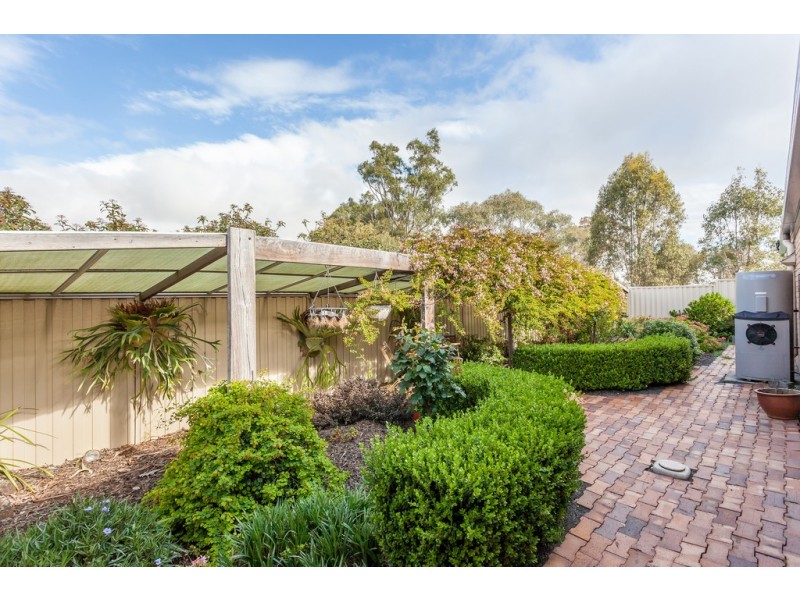 7 Karingal Court, Glenvale QLD 4350