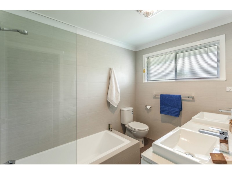 48 Hunter Street, Centenary Heights QLD 4350