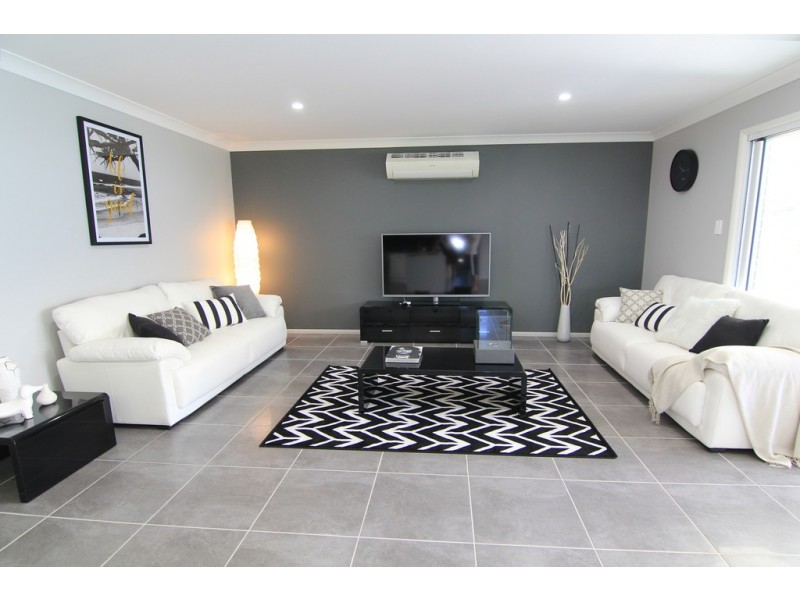 56 Bennett Street, Kleinton QLD 4352