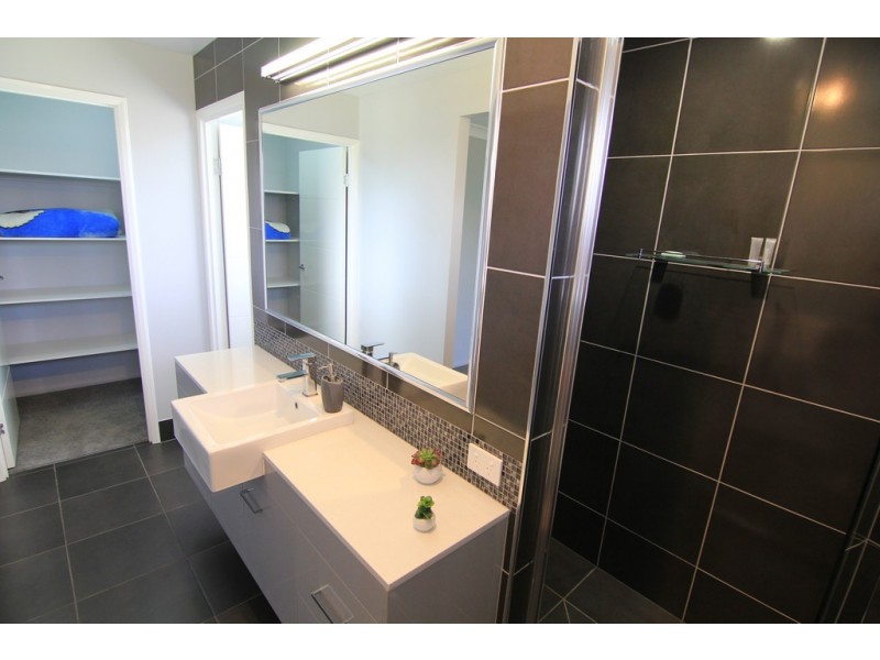 56 Bennett Street, Kleinton QLD 4352