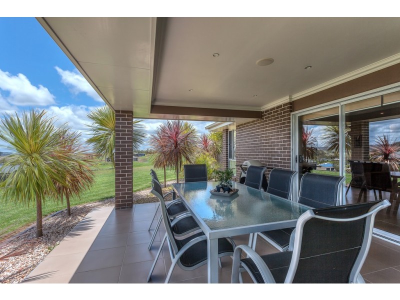 11 Kingston Road, Hodgson Vale QLD 4352