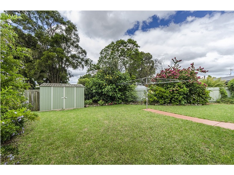 1 Sharon Court, Darling Heights QLD 4350