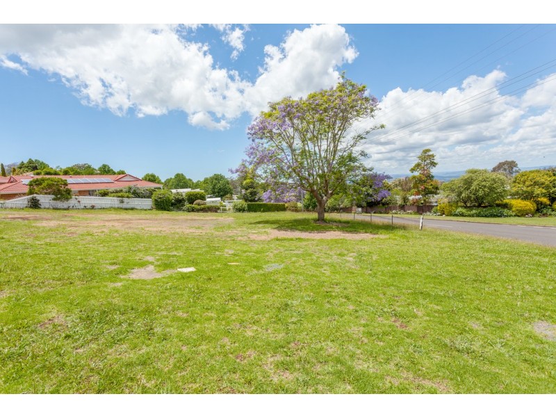 15 South Street, Rangeville QLD 4350