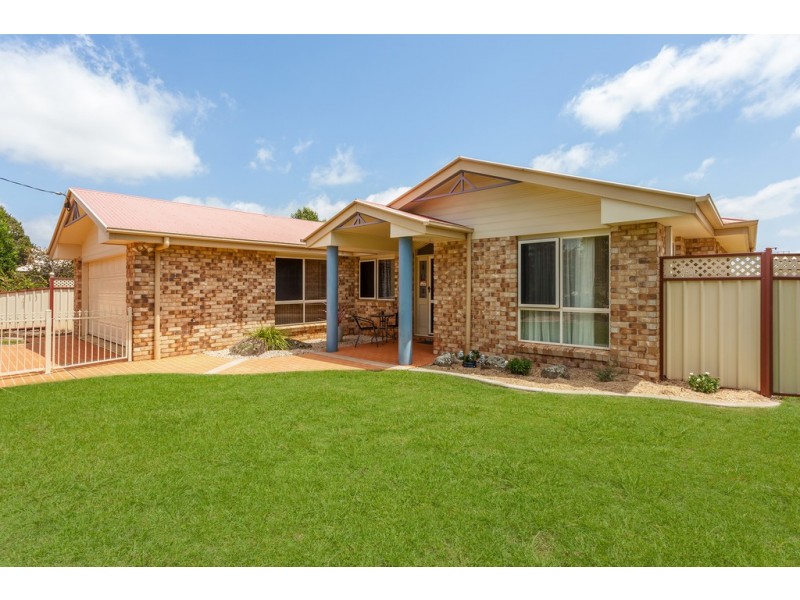 17 Pillar Street, Middle Ridge QLD 4350