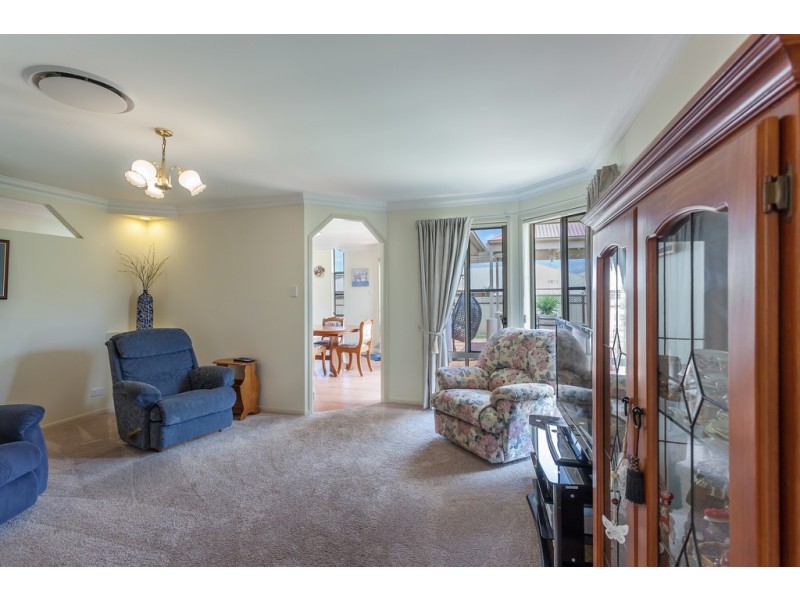 17 Pillar Street, Middle Ridge QLD 4350