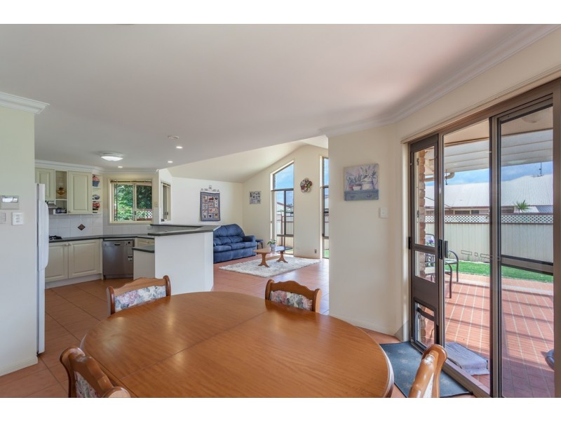 17 Pillar Street, Middle Ridge QLD 4350