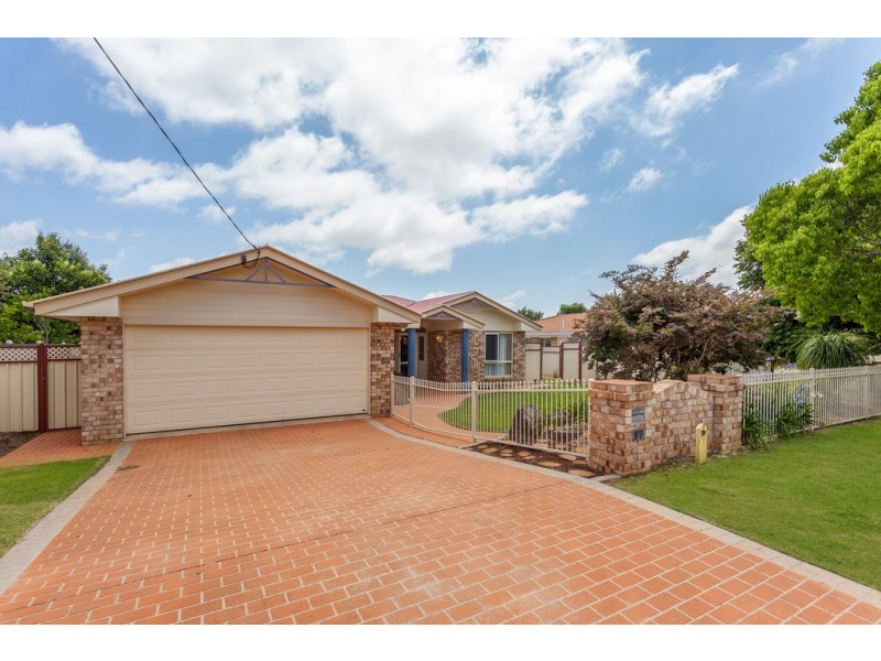 17 Pillar Street, Middle Ridge QLD 4350