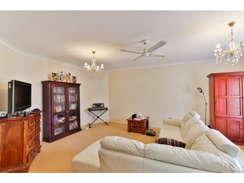 28 Holt Street, Middle Ridge QLD 4350