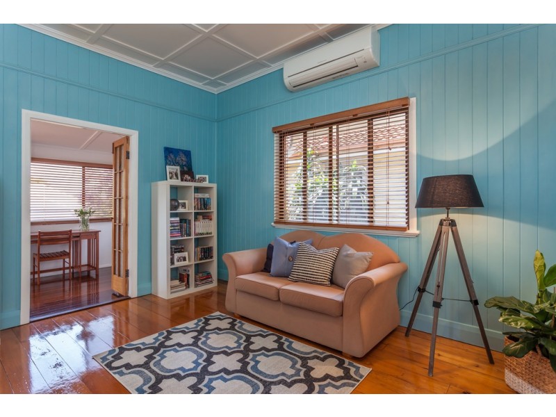 16 Kenneth Street, North Toowoomba QLD 4350