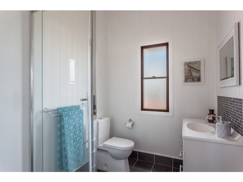 16 Kenneth Street, North Toowoomba QLD 4350