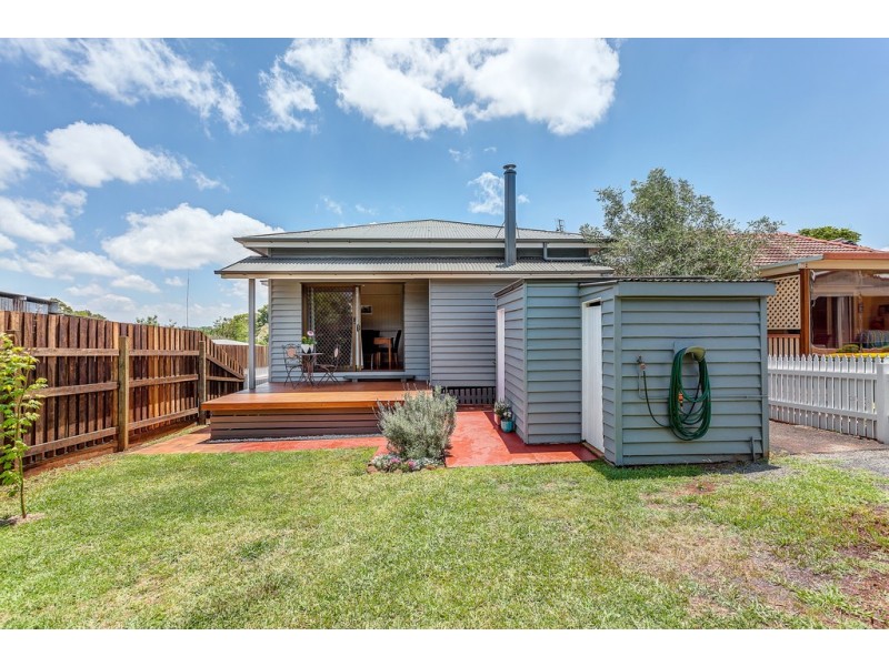 16 Kenneth Street, North Toowoomba QLD 4350