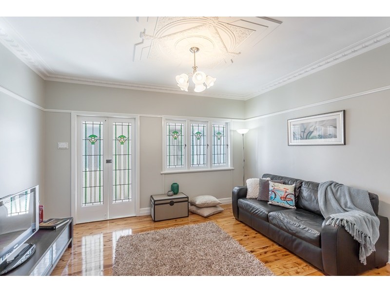 100 Water Street, South Toowoomba QLD 4350