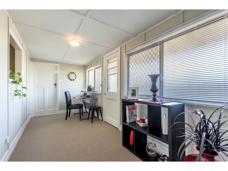 100 Water Street, South Toowoomba QLD 4350