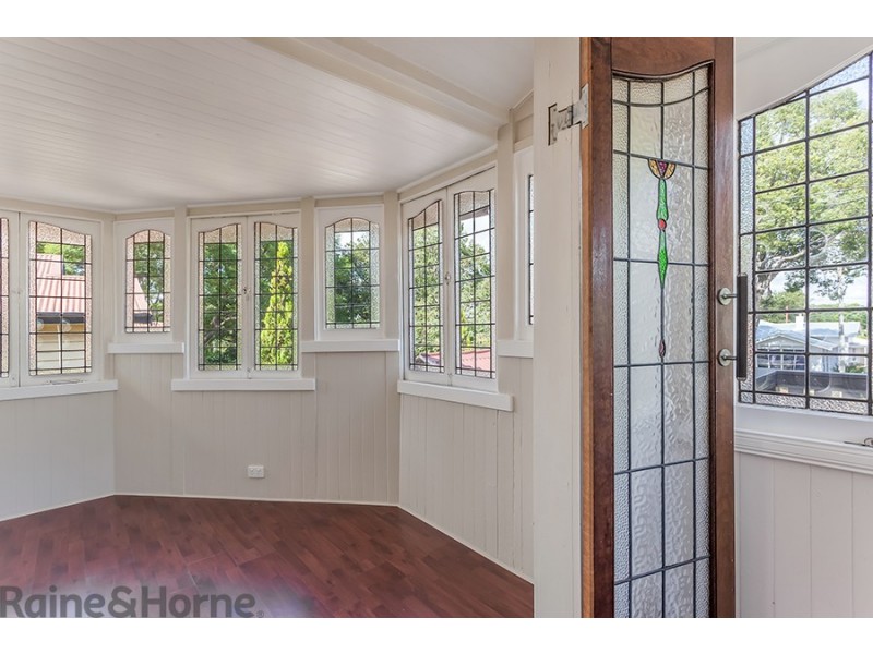 31 Anzac Avenue, Newtown QLD 4350