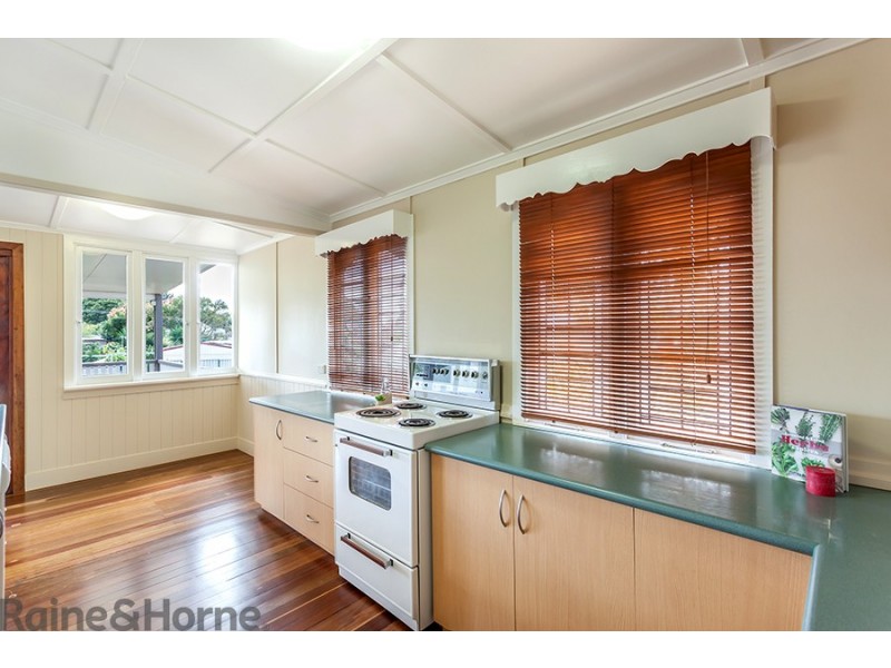 31 Anzac Avenue, Newtown QLD 4350