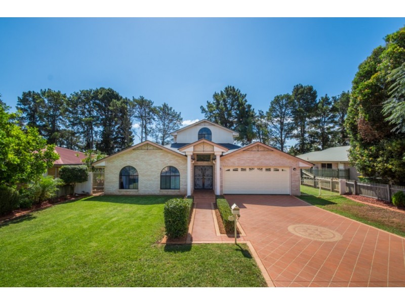 7 Georgina Court, Kearneys Spring QLD 4350
