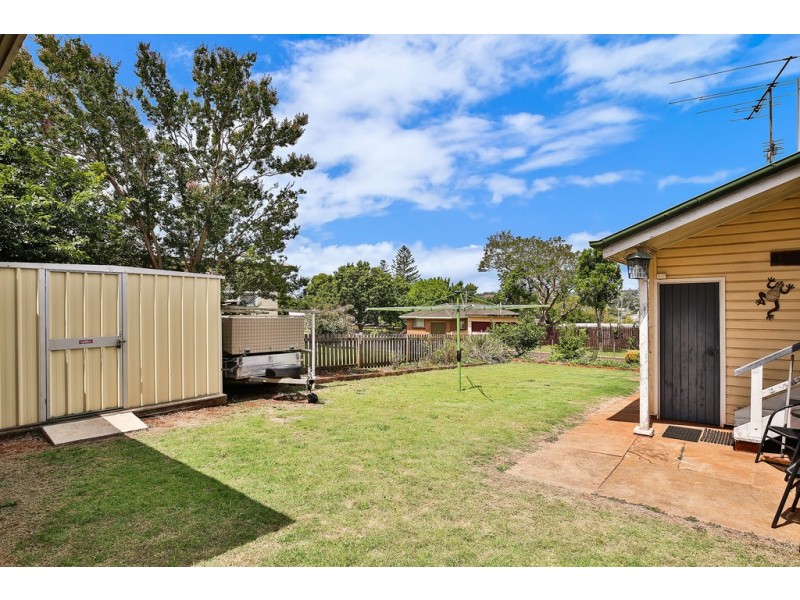 165 North Street, Rockville QLD 4350