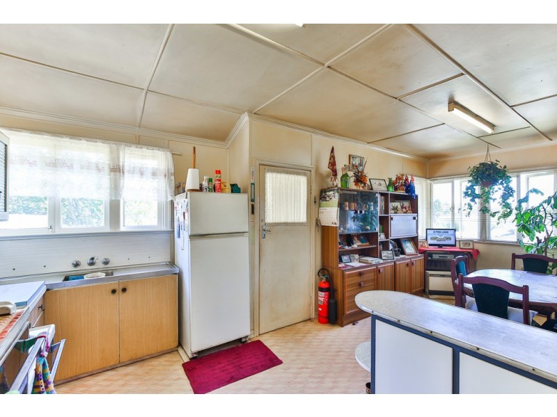 165 North Street, Rockville QLD 4350