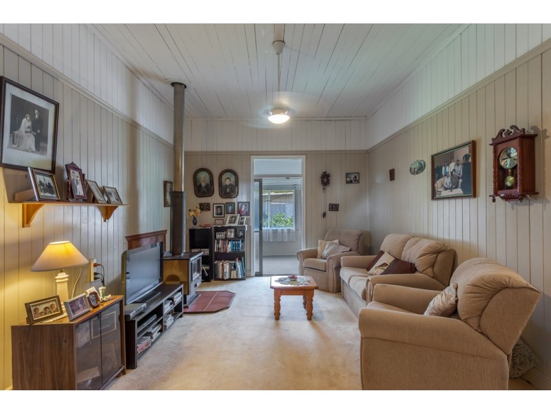 231 Mackenzie Street, Centenary Heights QLD 4350