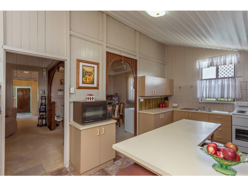 231 Mackenzie Street, Centenary Heights QLD 4350