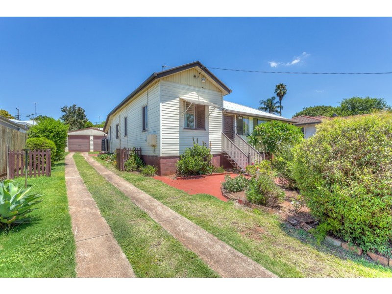 231 Mackenzie Street, Centenary Heights QLD 4350