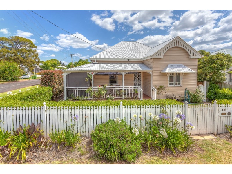 30 Dunmore Street, East Toowoomba QLD 4350