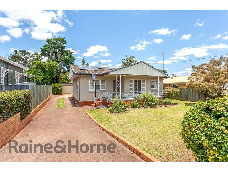 160 North Street, North Toowoomba QLD 4350