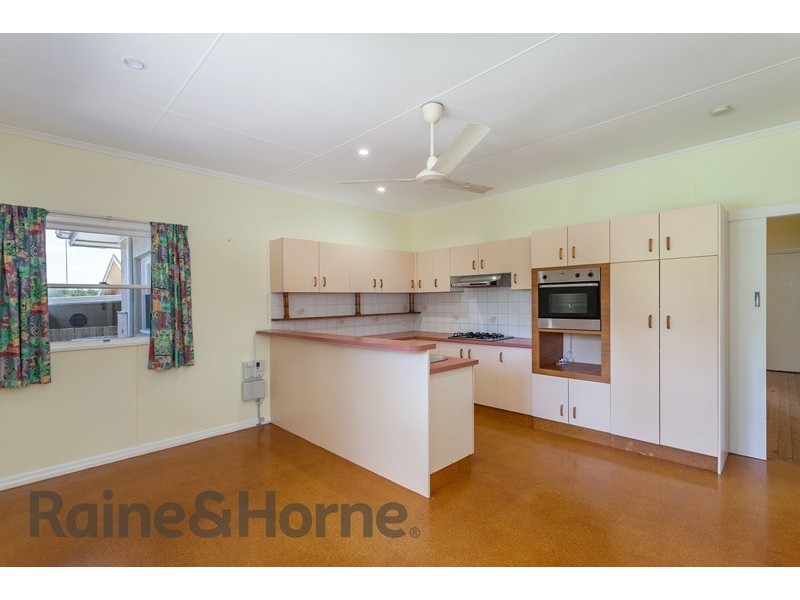 160 North Street, North Toowoomba QLD 4350