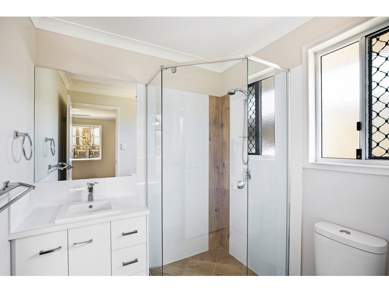 22 Renshaw Crescent, Kearneys Spring QLD 4350