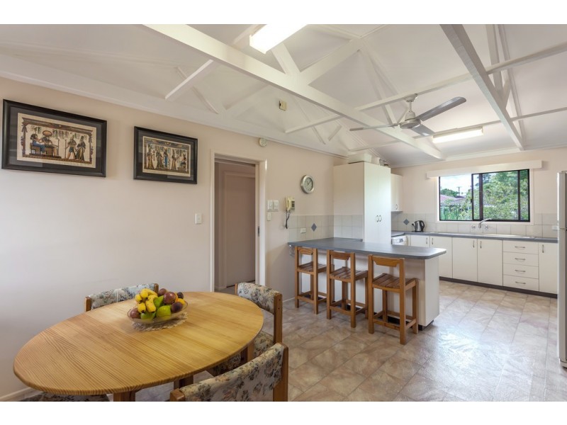 18 Hazel Street, Centenary Heights QLD 4350