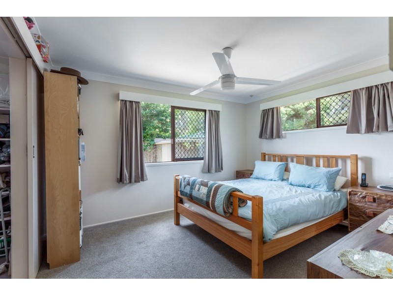 18 Hazel Street, Centenary Heights QLD 4350