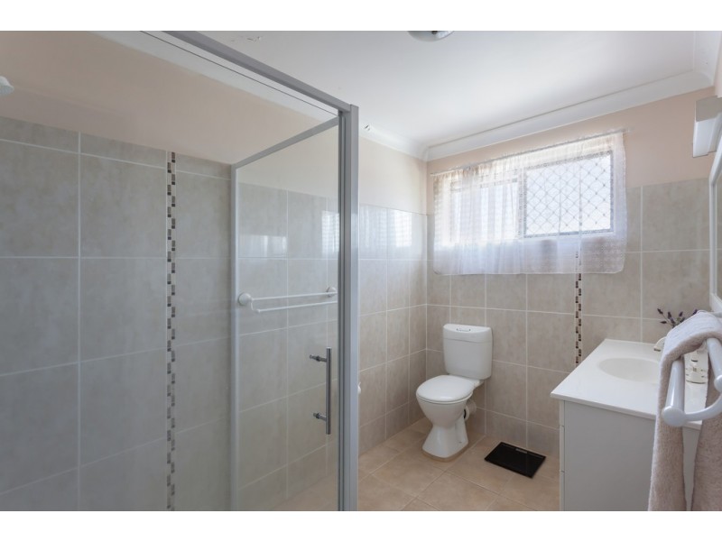 18 Hazel Street, Centenary Heights QLD 4350