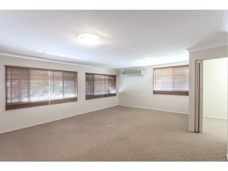 29 Lotus Crescent, Centenary Heights QLD 4350