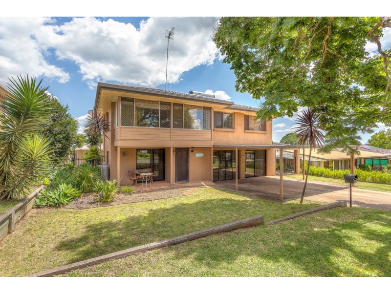 54 Cleary Street, Centenary Heights QLD 4350