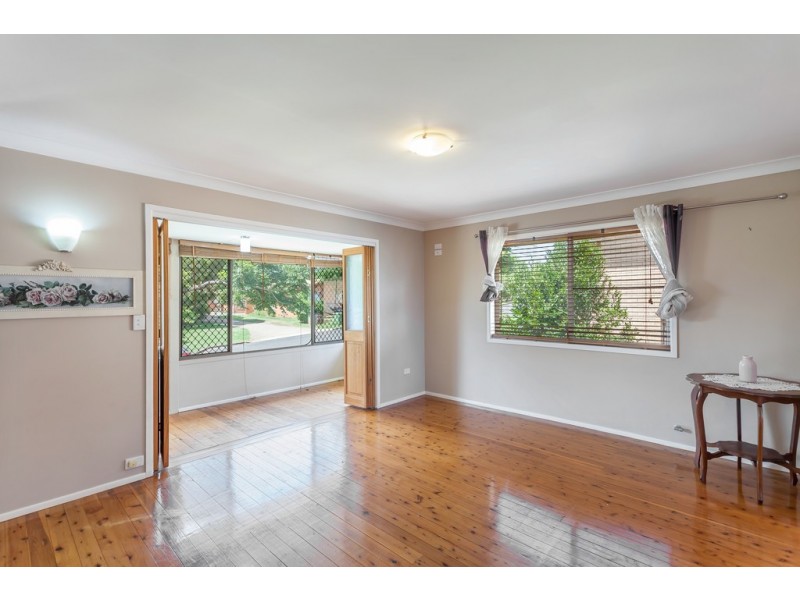 54 Cleary Street, Centenary Heights QLD 4350