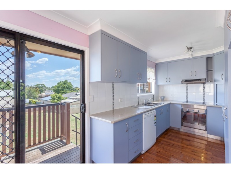 54 Cleary Street, Centenary Heights QLD 4350