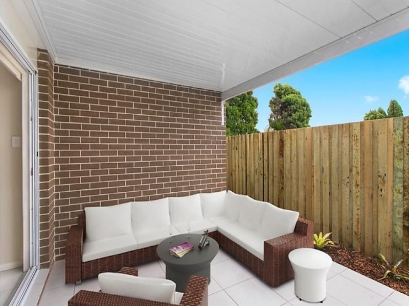 2/6 View Street, South Toowoomba QLD 4350