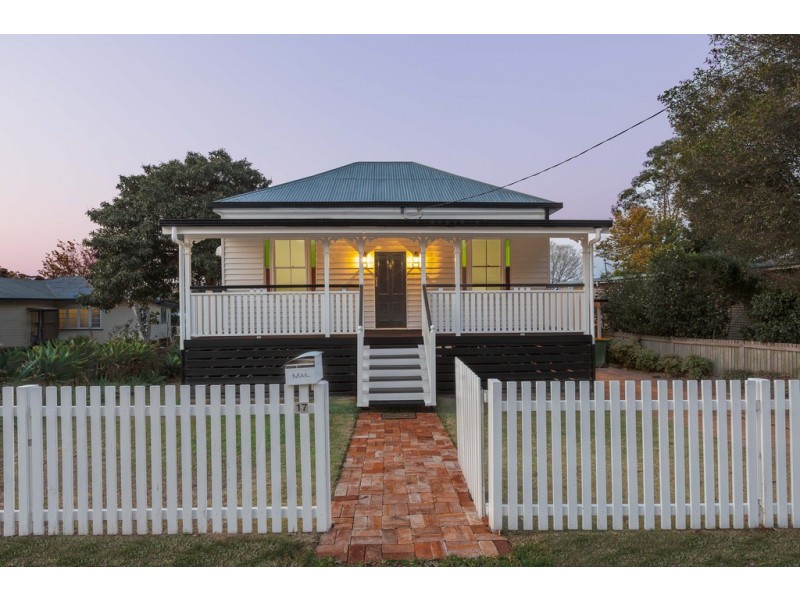 17 O’Quinn Street, Harristown QLD 4350