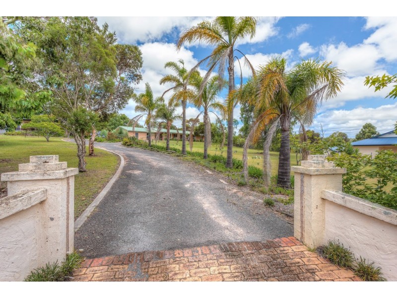 40 Valley View Drive, Meringandan West QLD 4352